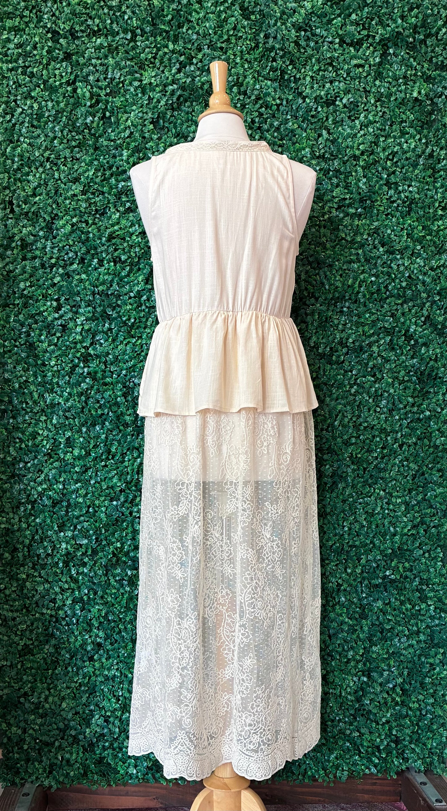 Heart-Bloom Lace Maxi Vest