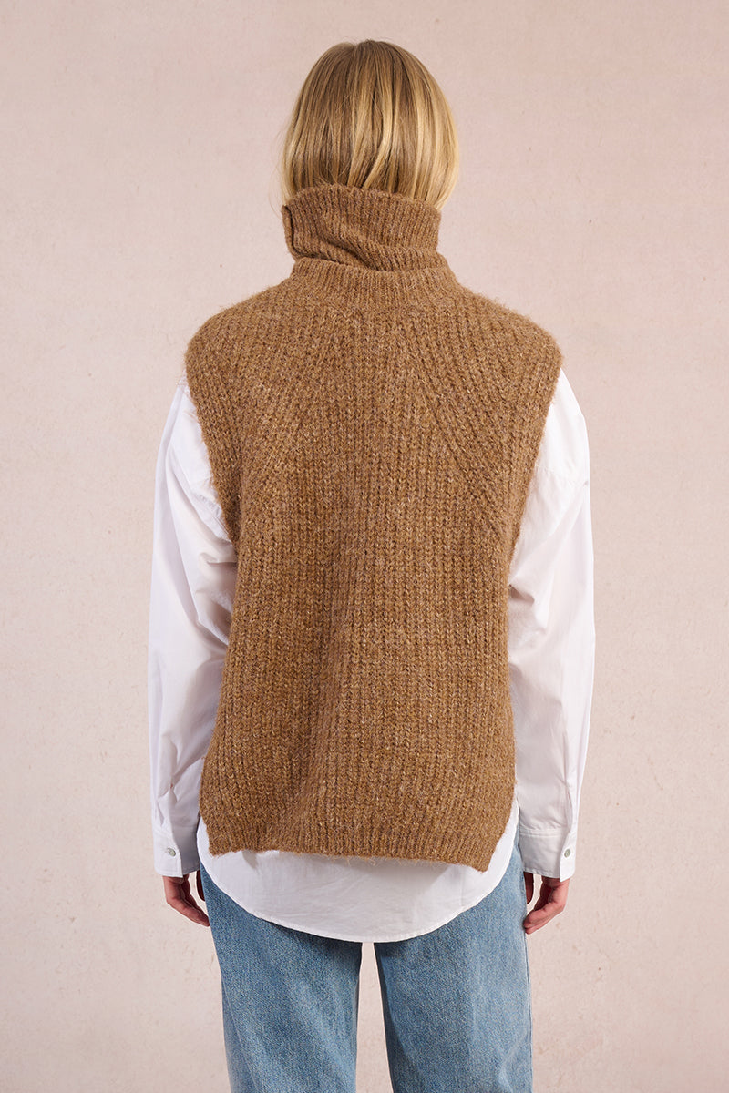 MB Knitted Sleeveless Sweater