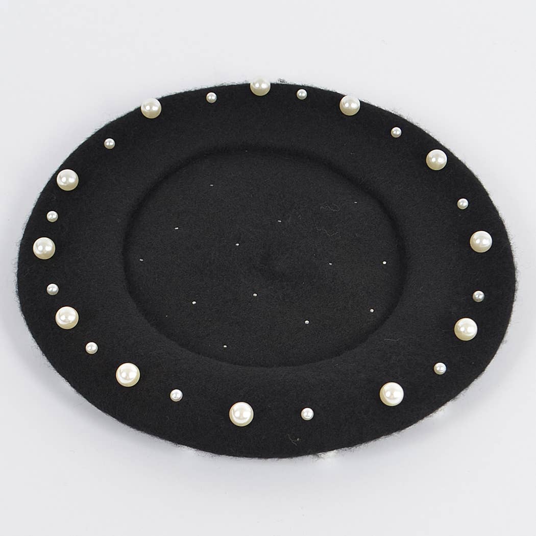 Fashionable Hat With Pearl