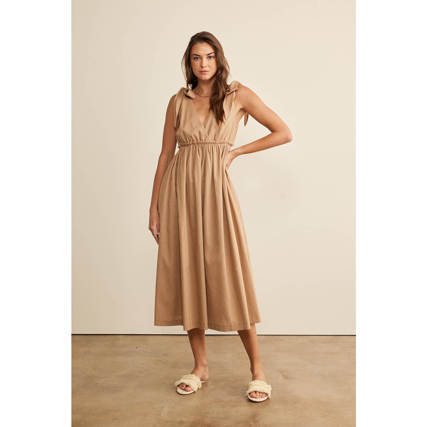 LINEN BLENDED SHOULDER TIE MIDI DRESS