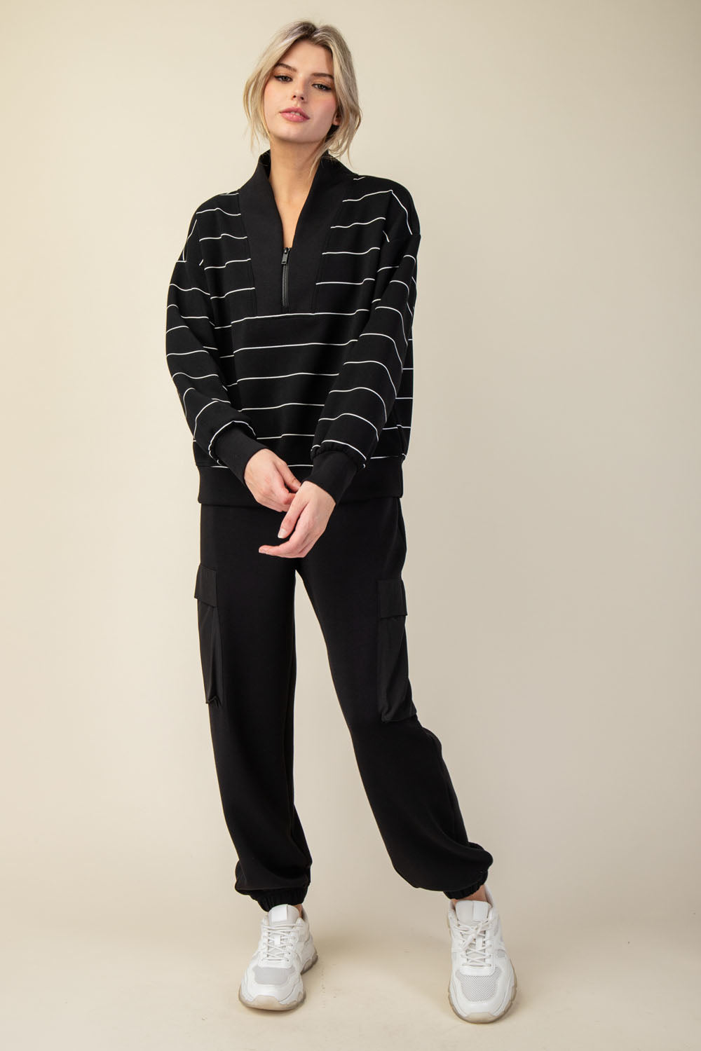 Scuba Luxe V-Neck Black Striped 3/4 Zip