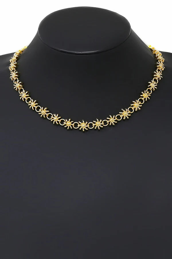 Floral Link Short Chain Necklace