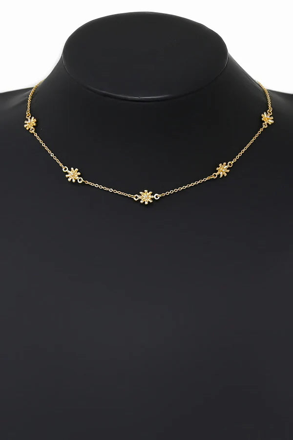 Flower Station Delicate Chain Short Necklace
