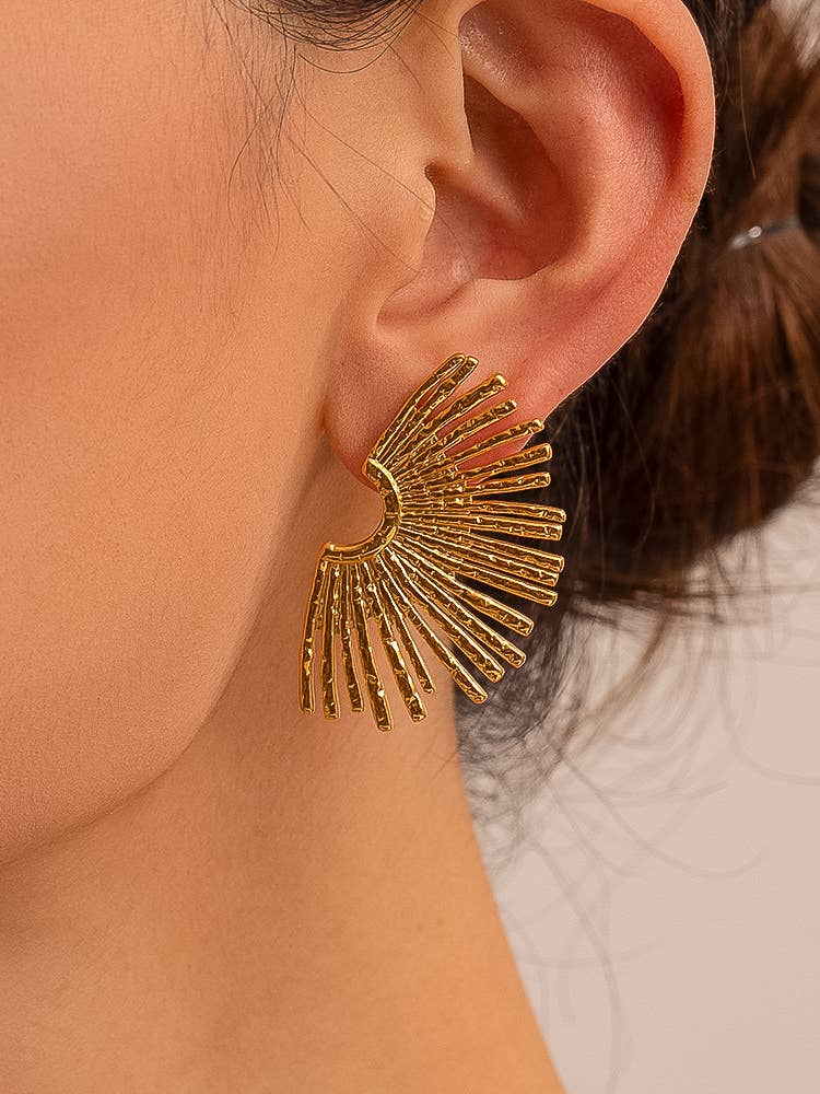 Bisous 18K Gold Non-Tarnish Sunburst Earring