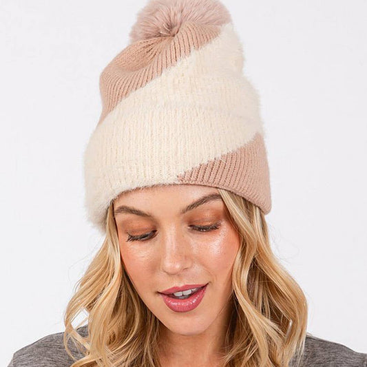 Fuzzy Detailed Fleece Pom Pom Beanie
