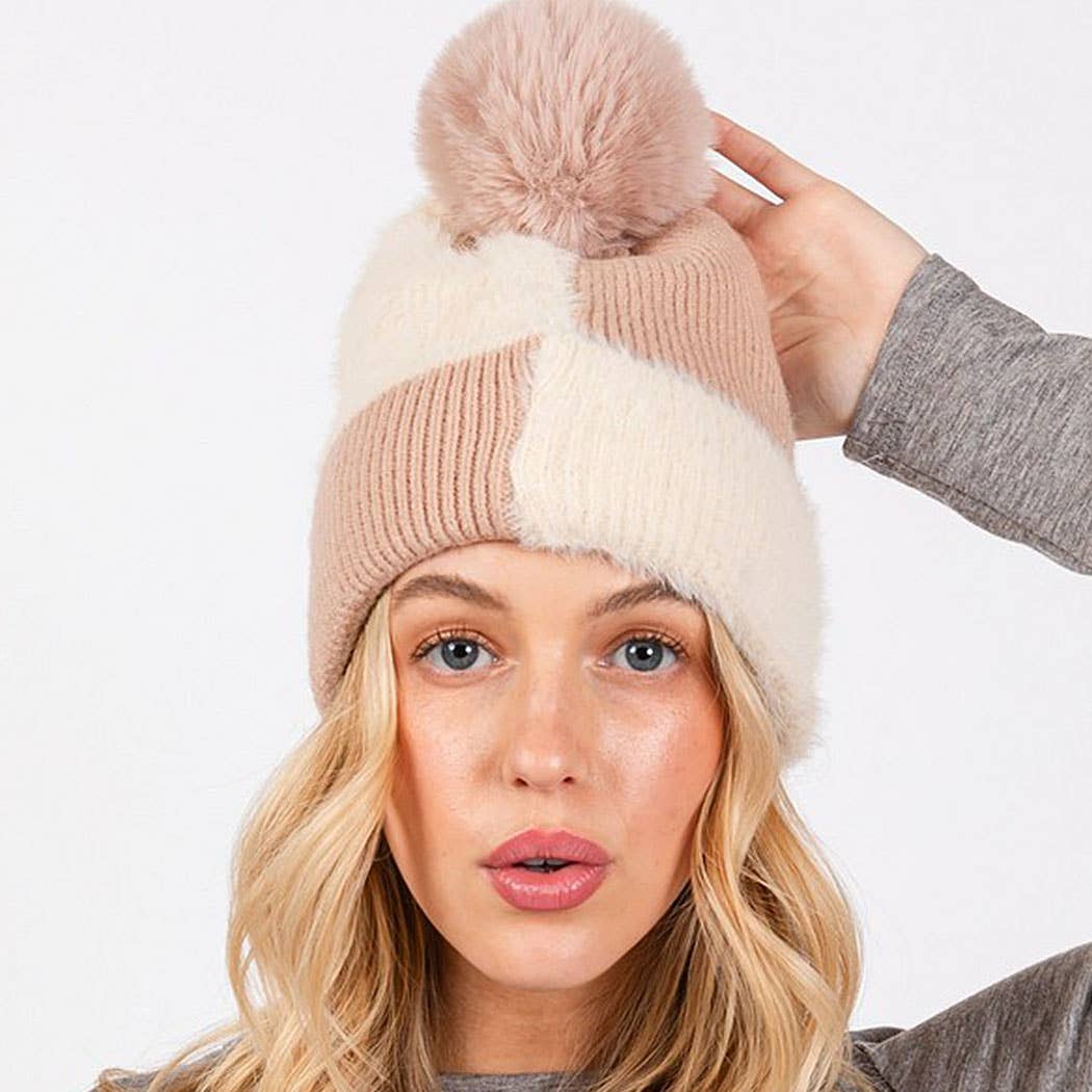 Fuzzy Detailed Fleece Pom Pom Beanie