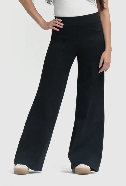 1822 Pull-On Wide-Leg Black Jeans