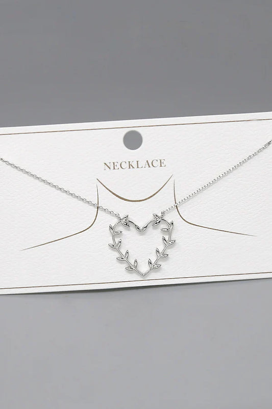 Heart Pendant Short Necklace