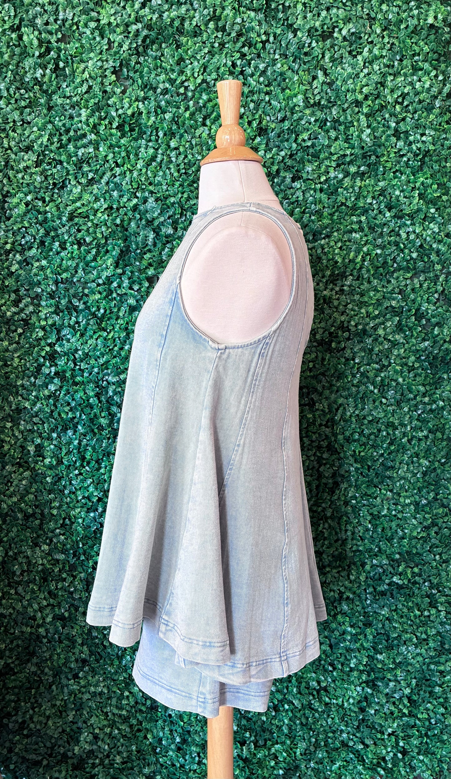 Elastic Waist Denim Shorts (S to 3X)