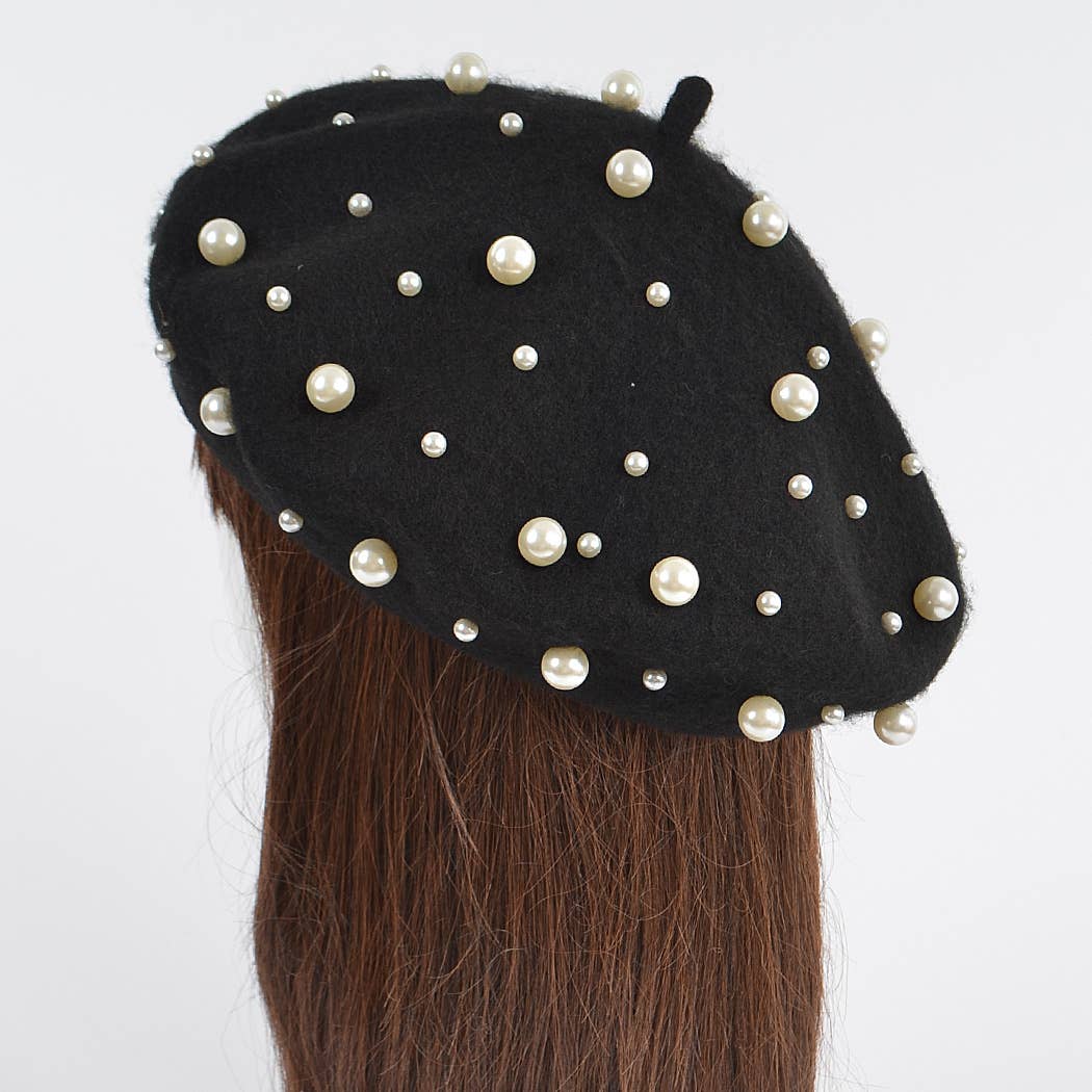 Fashionable Hat With Pearl