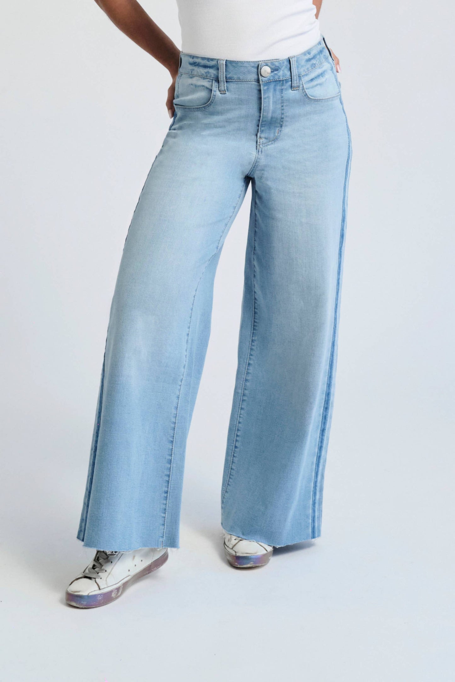 28" Cropped Wide Leg Jean w/ Tuxedo Side Seam in Atlas