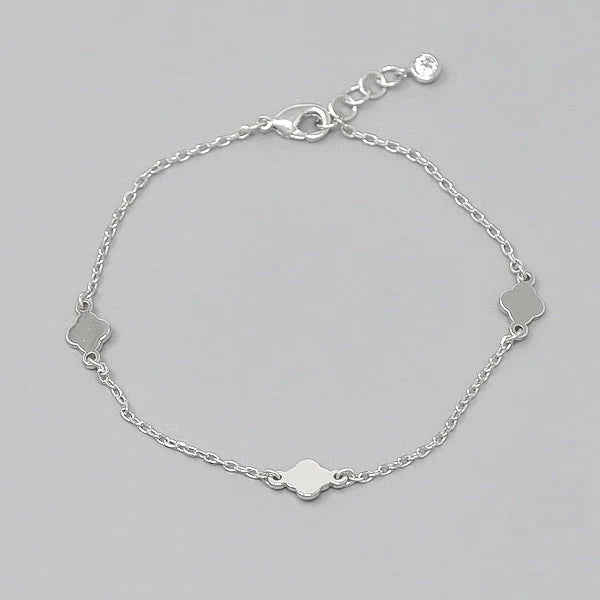 Quatrefoil Charm Gold Dipped Bracelet