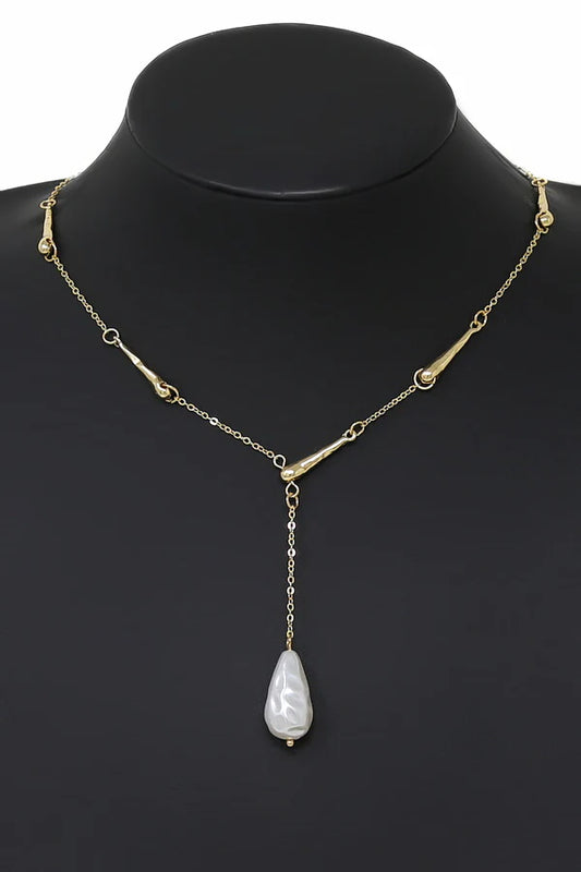 Hammered Teardrop Station Pearl Drop Necklace